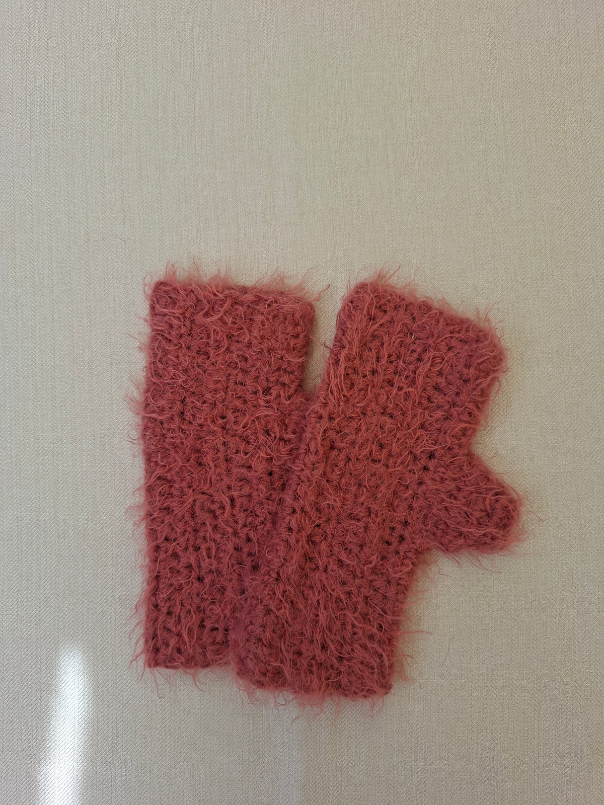 Mitaines roses en crochet