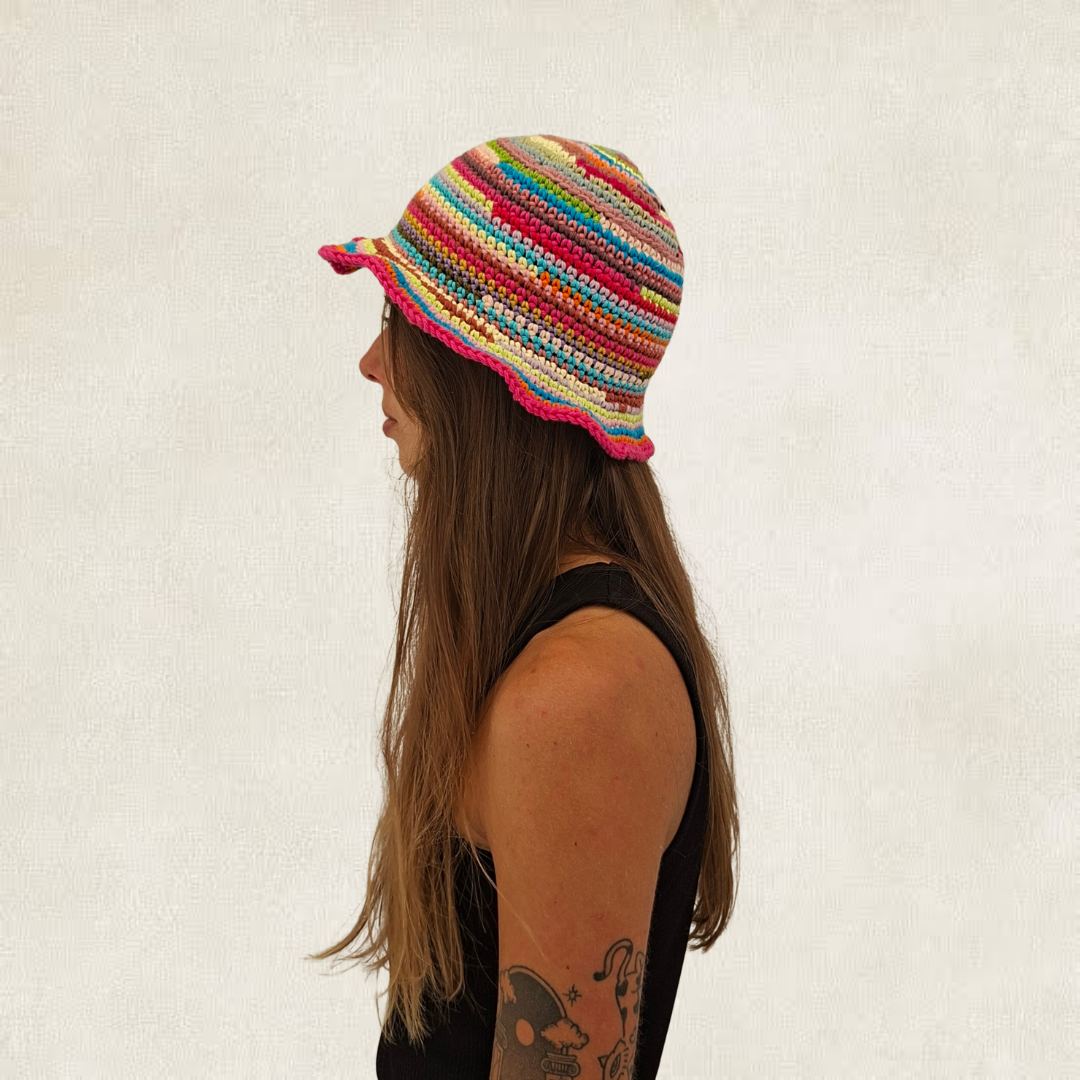 Multicoloured striped bob