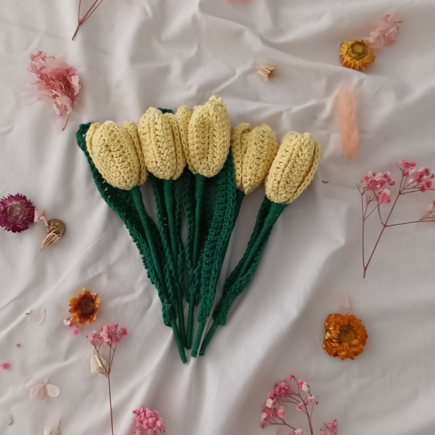 Bouquet de tulipes en crochet + Parfum aux huiles essentielles