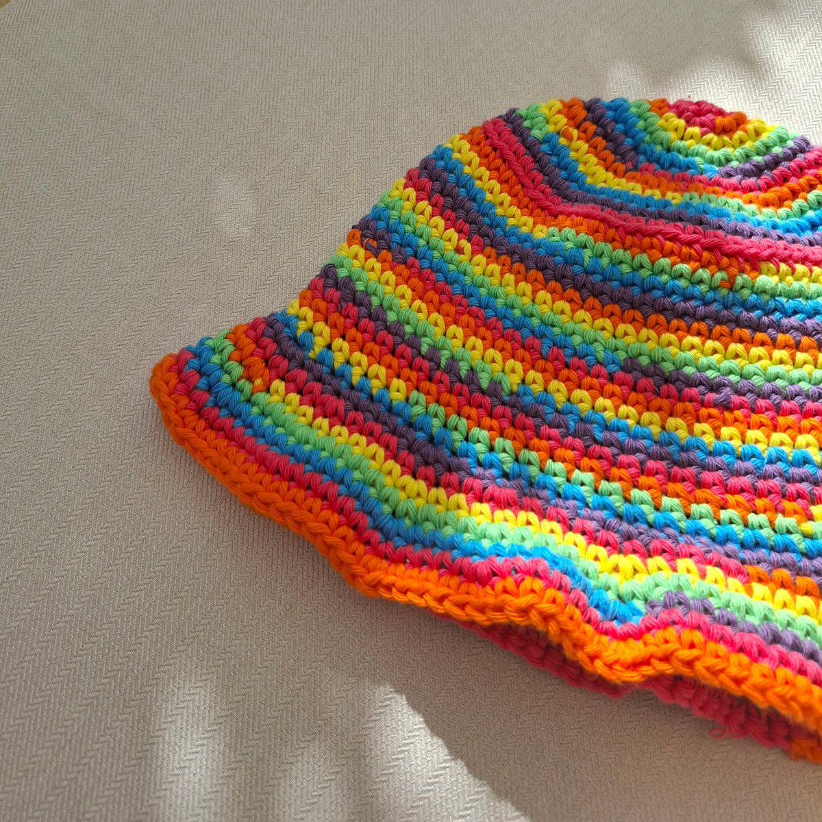 Bob rayé multicolore