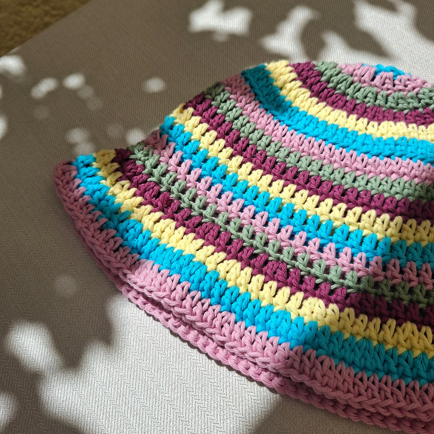 Bob rayé multicolore