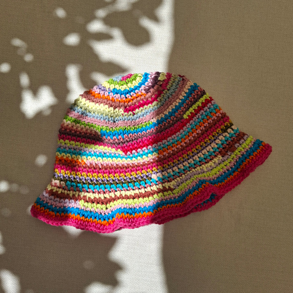 Multicoloured striped bob