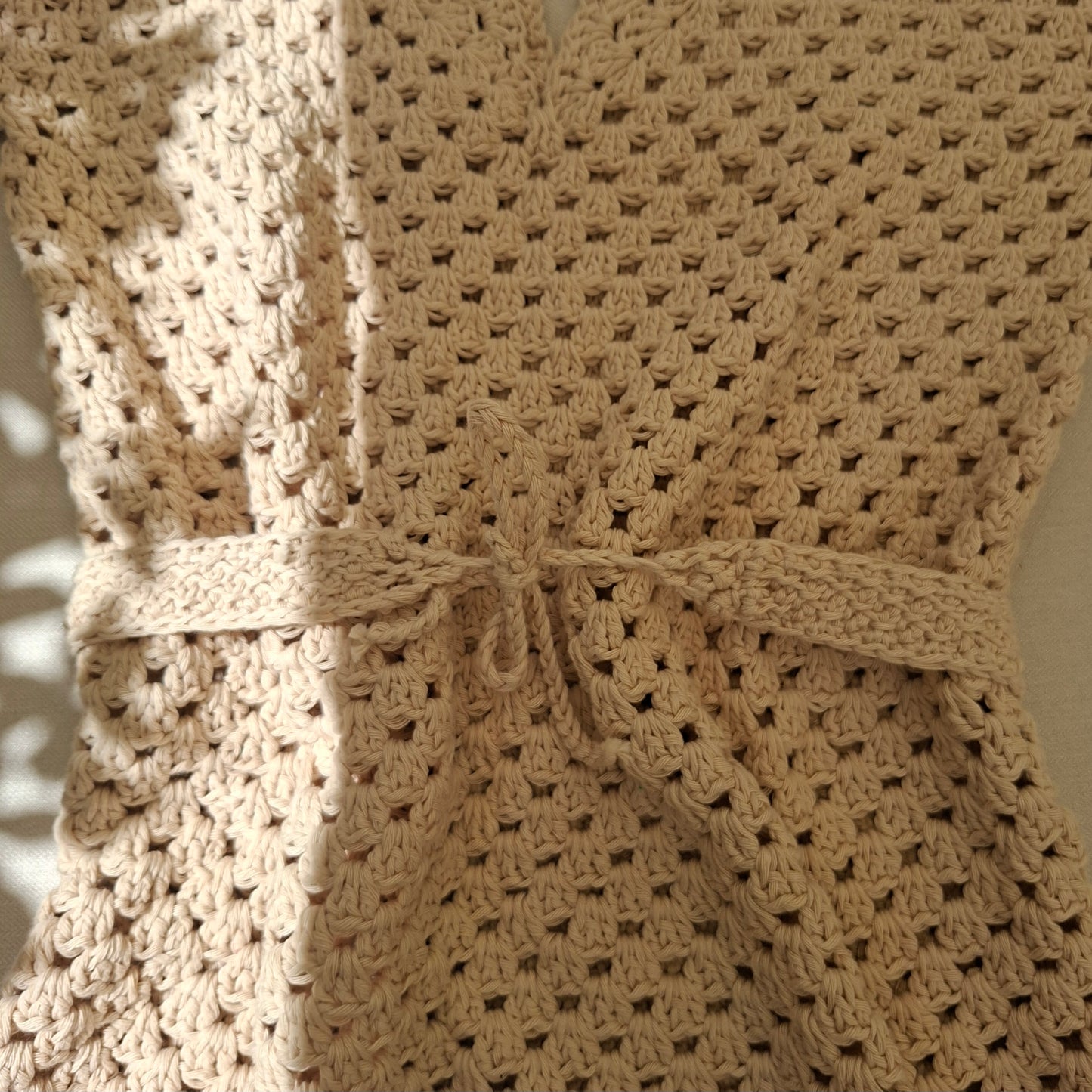 Robe d'été bohème beige en crochet