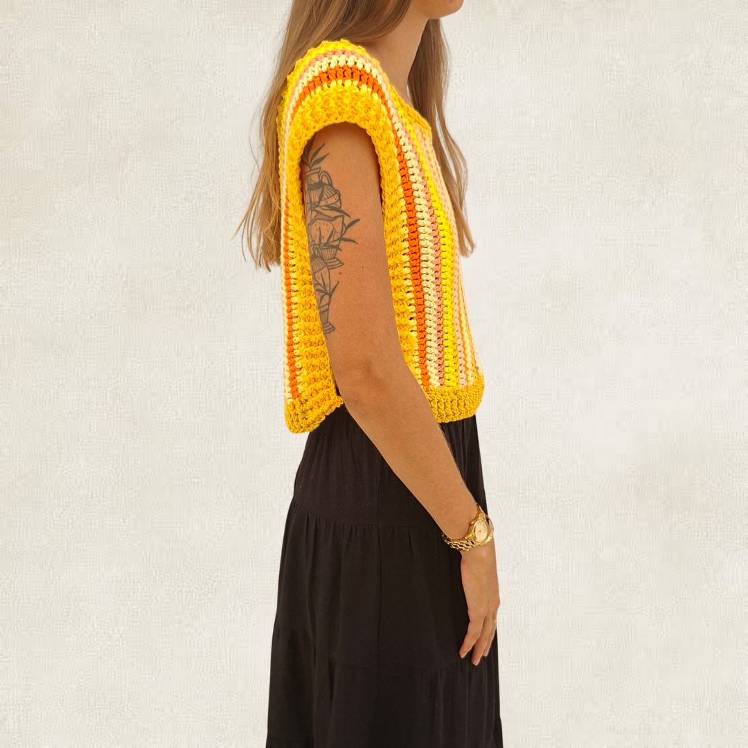 Top rayé orange en crochet