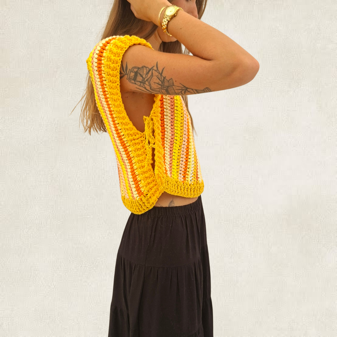 Top rayé orange en crochet