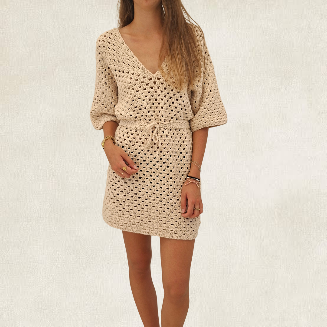 Robe d'été bohème beige en crochet