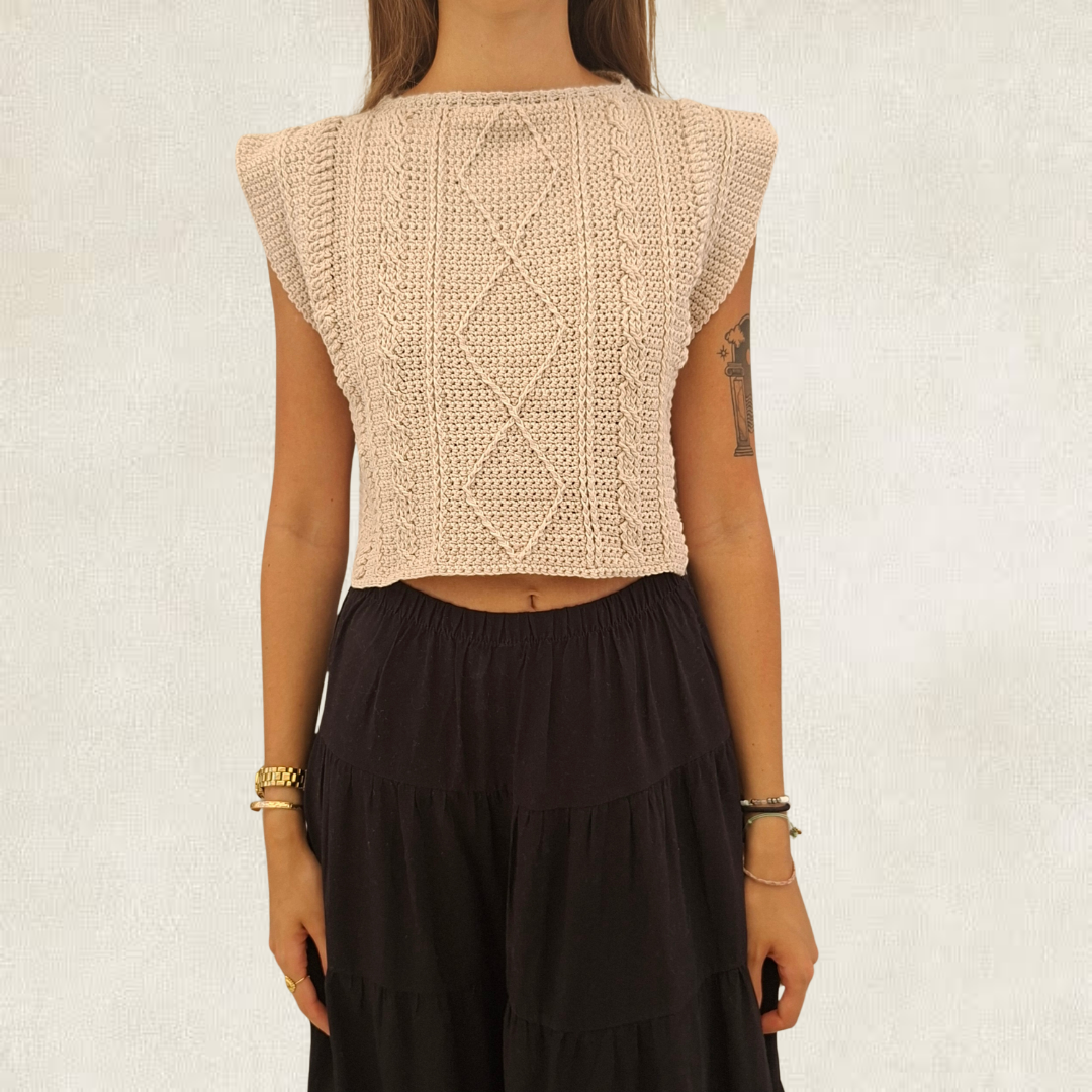 Top beige torsadé en crochet
