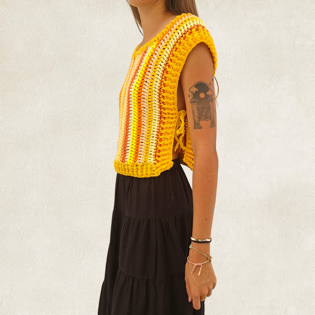 Top rayé orange en crochet