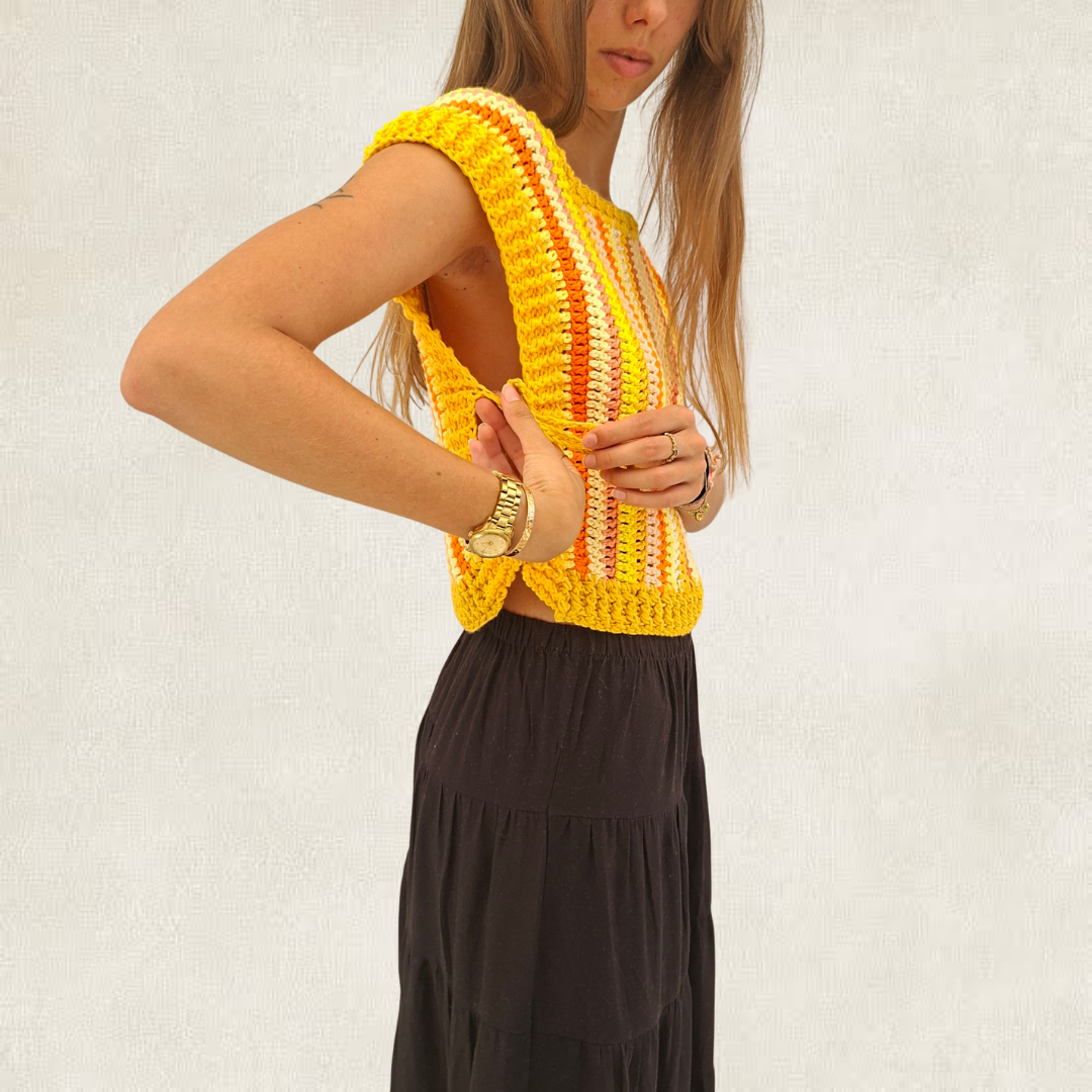 Top rayé orange en crochet