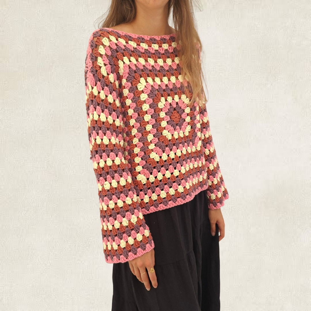 Long-sleeved top in granny squares